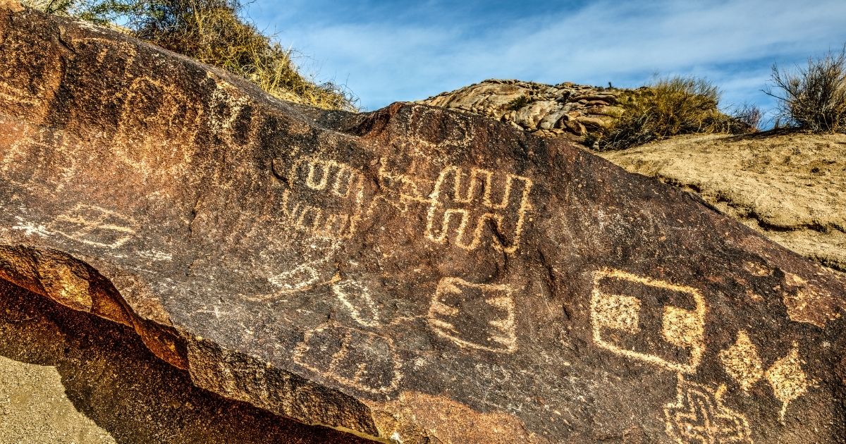 The Writing on the Wall - Grapevine Canyon Petroglyphs